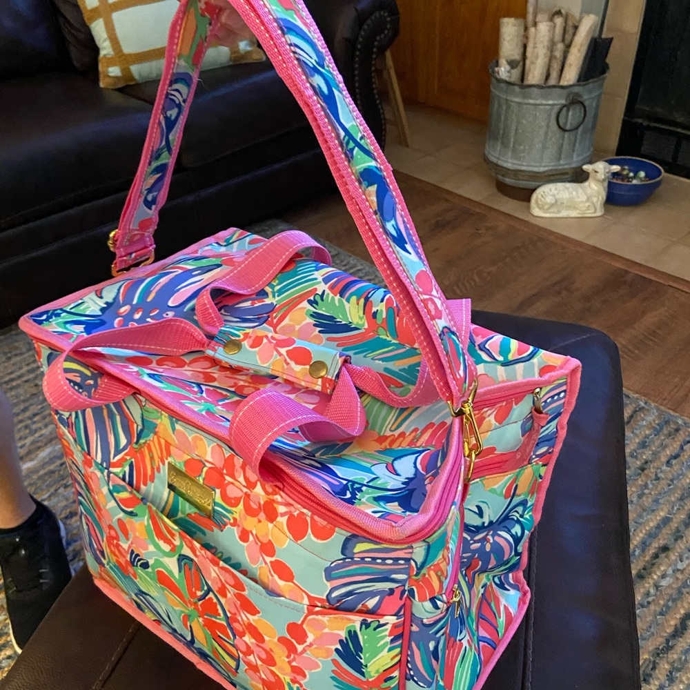 Lilly Pulitzer insulated cooler bag.